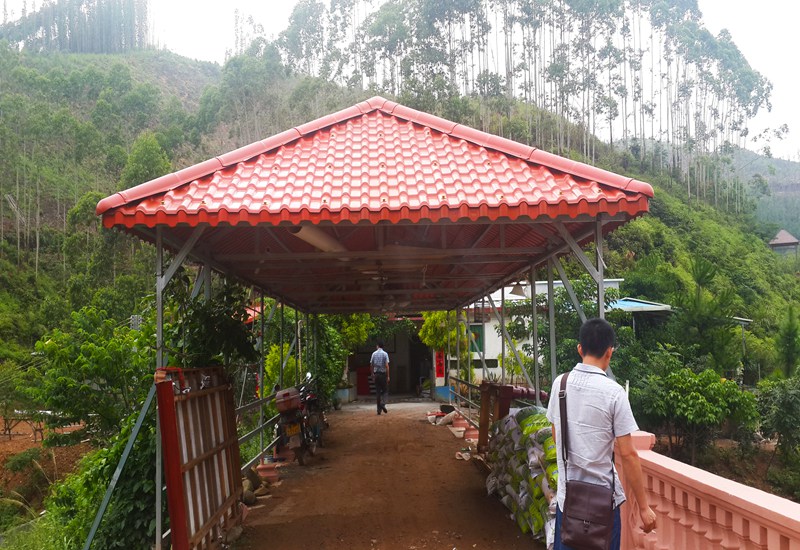 樹(shù)脂瓦環(huán)保嗎多少錢(qián)一平方