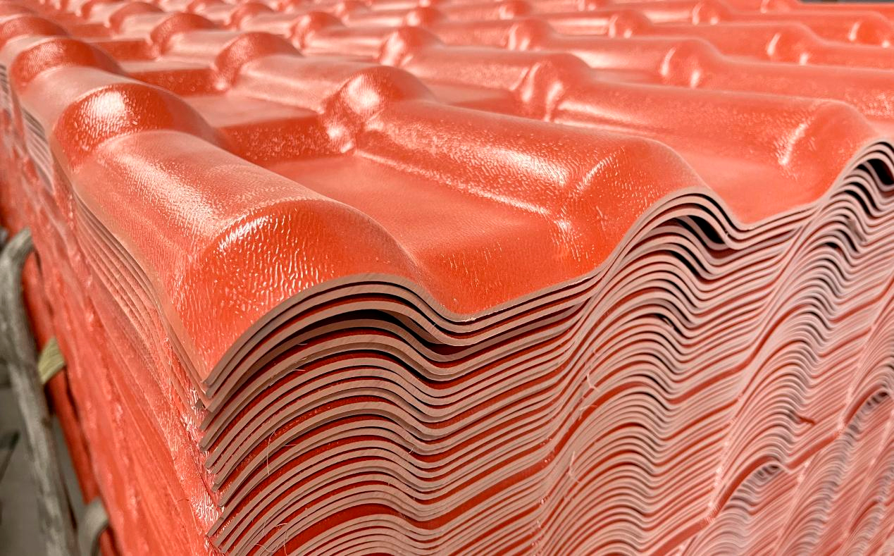 購(gòu)買合成樹(shù)脂瓦時(shí)，選擇經(jīng)營(yíng)模式為廠家直供，有什么巨大的優(yōu)勢(shì)呢