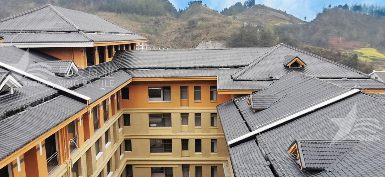 揭秘！包工包料安裝合成樹脂瓦每平方需要多少錢？