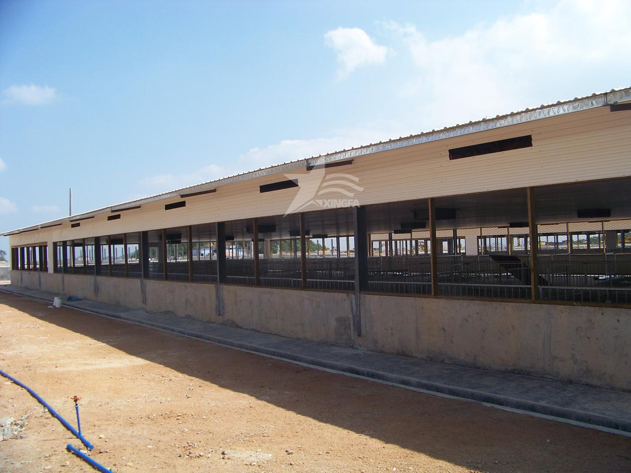 樹(shù)脂瓦：養(yǎng)殖場(chǎng)的避暑勝地，為小動(dòng)物們打造舒適棲息地