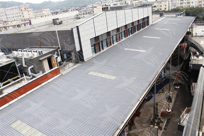 蓋工業(yè)廠房必看！彩鋼瓦vs.樹脂瓦，哪個更耐用？